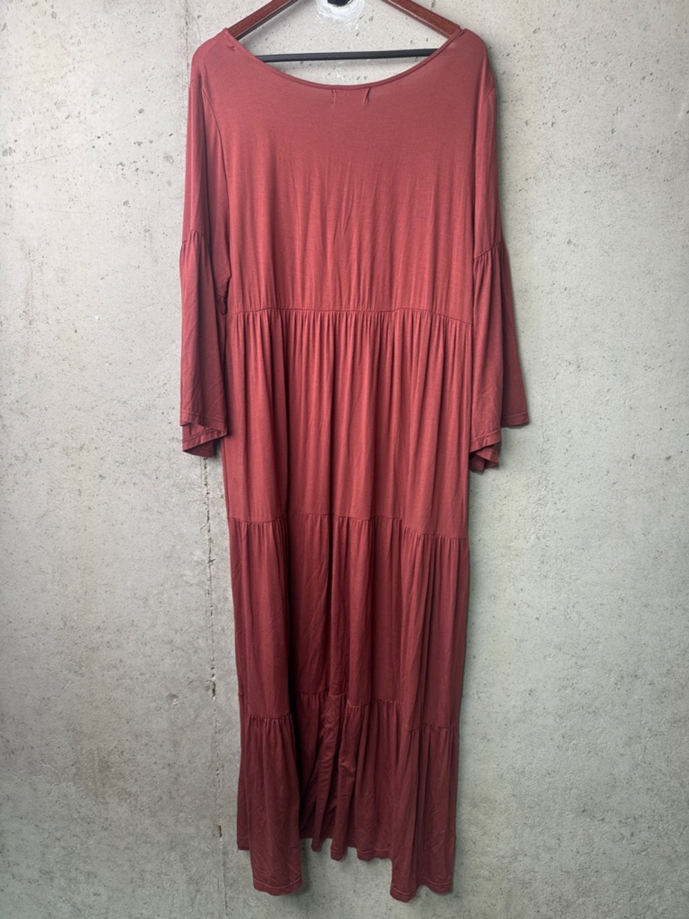 Natural Life Charlotte Tiered Bell Sleeve Rust V-Neck Tiered Maxi Dress sz XL - Picture 5 of 5